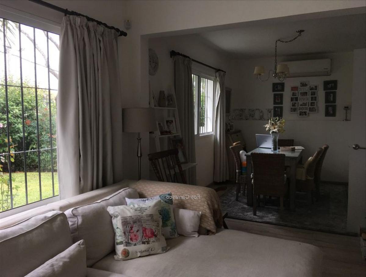 3 bedrooms House in Montevideo, Uruguay No. 7959