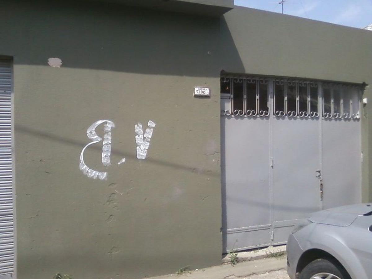 2 bedrooms House in Lomas de Zamora, Argentina No. 95223