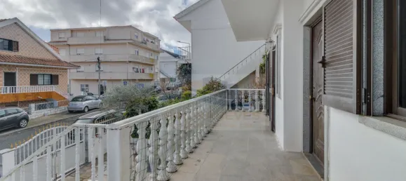 5 غرف نوم منزل في Amadora, Portugal رقم 122921 4