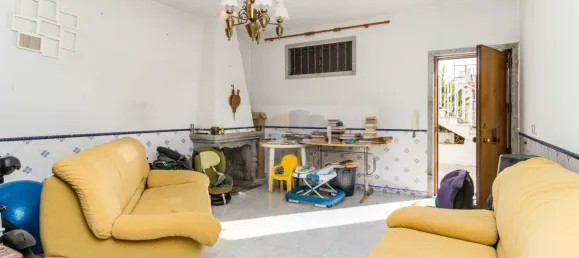 5 غرف نوم منزل في Amadora, Portugal رقم 122921 41