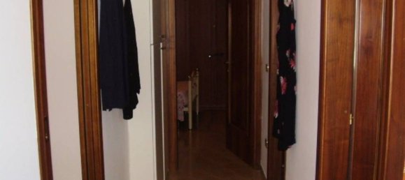 4-salle Appartement à Sant'Egidio alla Vibrata, Italy No. 269327 8