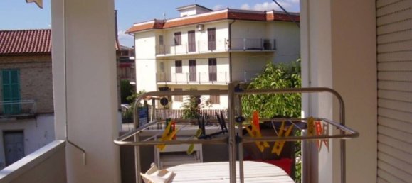 4-salle Appartement à Sant'Egidio alla Vibrata, Italy No. 269327 13