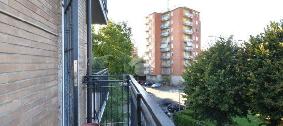 Apartamento de 2 dormitorios en Pioltello, Italy No. 366535 22
