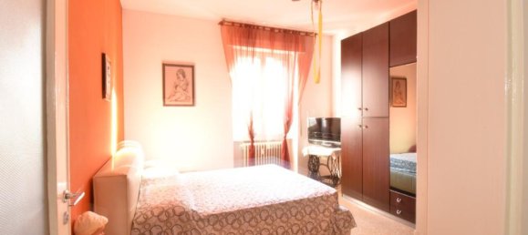 Apartamento de 2 dormitorios en Pioltello, Italy No. 366535 20
