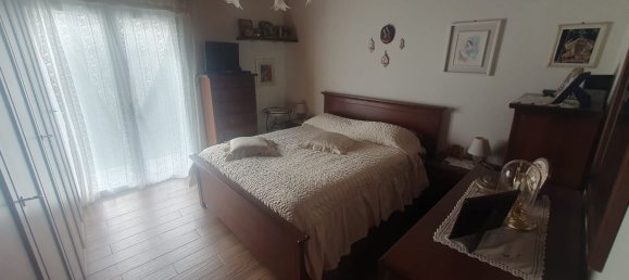 4 rooms Villa in Cisano sul Neva, Italy No. 253917 12
