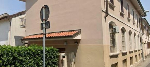 2غرفة شقة في Paderno Dugnano, Italy رقم 37248 10