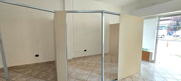 Imóvel comercial de 1 divisão em Monte San Pietro, Italy N.º 223857 13