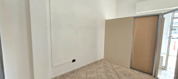 Imóvel comercial de 1 divisão em Monte San Pietro, Italy N.º 223857 11