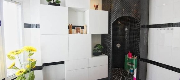 6 bedrooms Villa in Pattaya, Thailand No. 19305 5