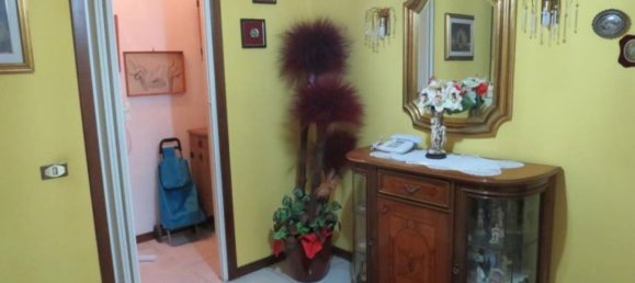 3-salle Appartement à Arese, Italy No. 59925 16