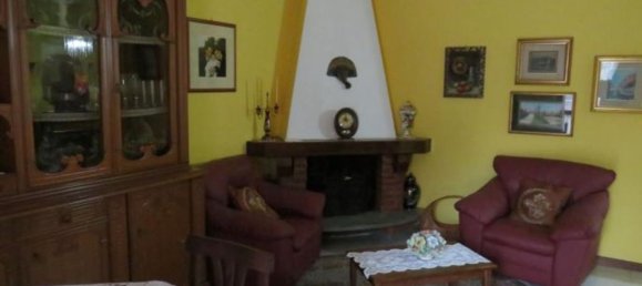 3-salle Appartement à Arese, Italy No. 59925 12