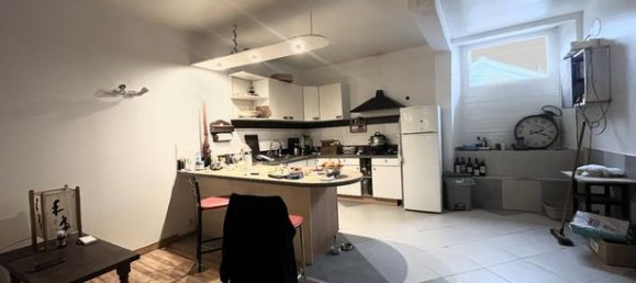 Apartamento de 3 dormitorios en Gray, France No. 305294 5