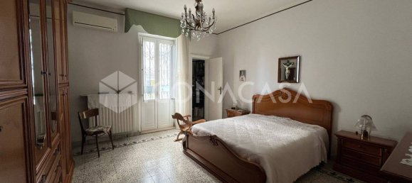 3غرفة شقة في Bari, Italy رقم 24568 13