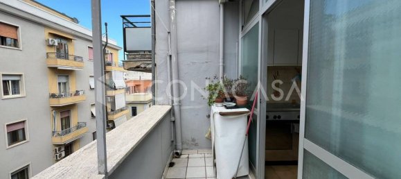 3غرفة شقة في Bari, Italy رقم 24568 7