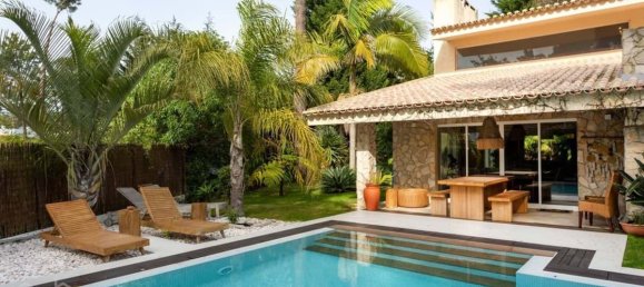 5 bedrooms Villa in Almada, Portugal No. 117745 4