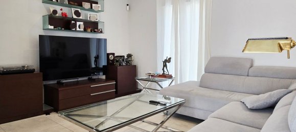 3 bedrooms Townhouse in Velez-Malaga, Spain No. 169044 3