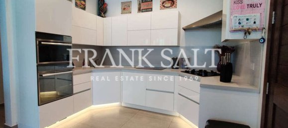 Квартира с 3 спальнями в Меллиха, Мальта № 10838 3