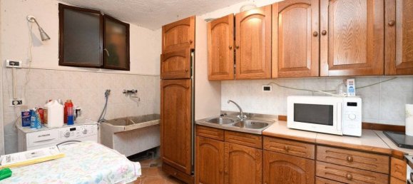 3 Schlafzimmer Villa in Gardone Riviera, Italy, Nr. 8022 26