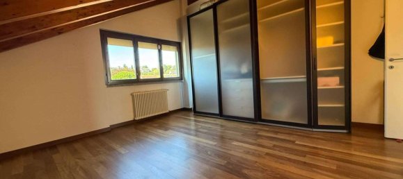 2 Schlafzimmer Penthouse in Como, Italy, Nr. 320771 18