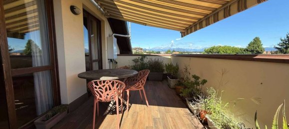 2 Schlafzimmer Penthouse in Como, Italy, Nr. 320771 2