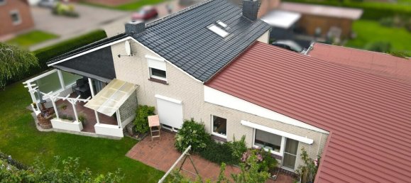 Adosado de 8 habitaciónes en Leer, Germany No. 306039 2