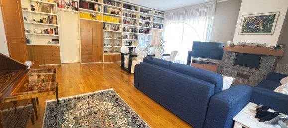 3 bedrooms Apartment in Limbiate, Italy No. 269225 8