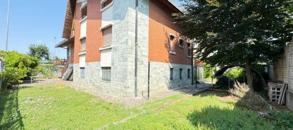 3 bedrooms Apartment in Limbiate, Italy No. 269225 47