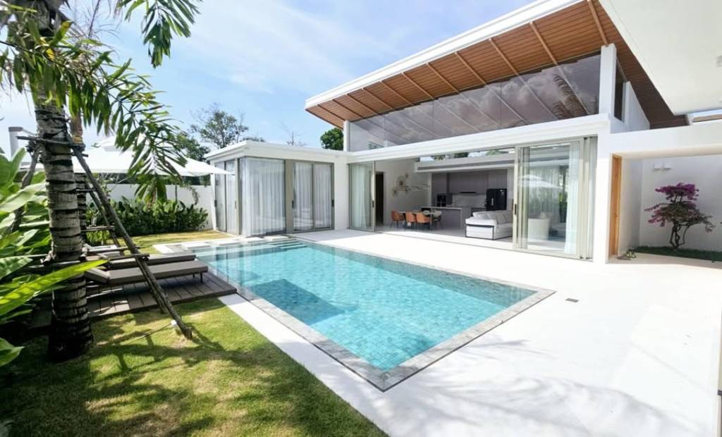 3 bedrooms Villa in Phuket, Thailand No. 58536