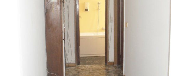 2 Schlafzimmer Wohnung in Milan, Italy, Nr. 241727 4