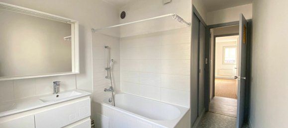 9 Schlafzimmer Gebäude in Bourges, France, Nr. 247041 4