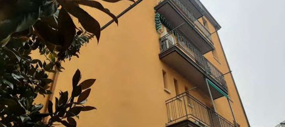 4 rooms Apartment in Bologna, Italy No. 229002 3