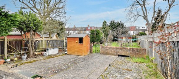 Бунгало с 2 спальнями в Кройдон, Великобритания № 4863 12