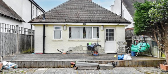 Бунгало с 2 спальнями в Кройдон, Великобритания № 4863 11