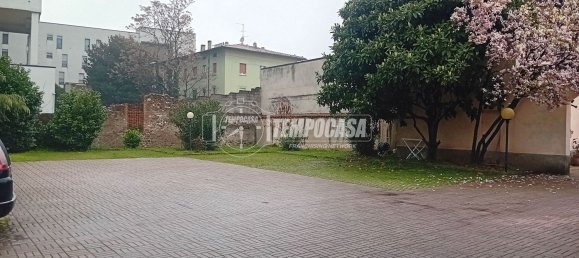 Apartamento de 2 divisões em Brescia, Italy N.º 66673 17