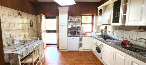 3 Schlafzimmer Villa in Rome, Italy, Nr. 295569 5