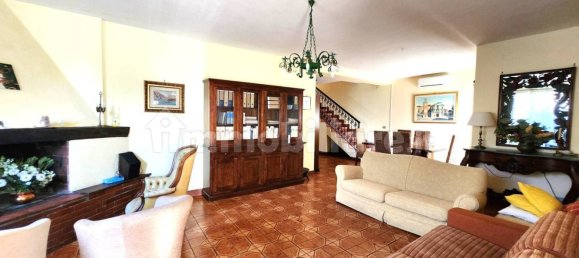 3 Schlafzimmer Villa in Rome, Italy, Nr. 295569 6