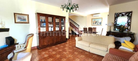 3 Schlafzimmer Villa in Rome, Italy, Nr. 295569 4