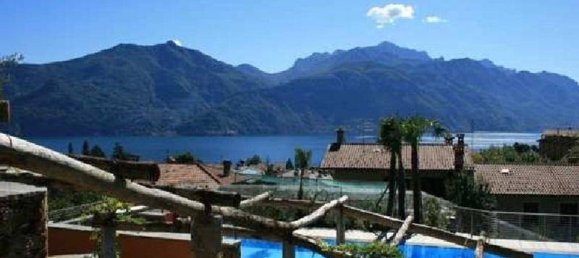 2 bedrooms Penthouse in Menaggio, Italy No. 110138 17