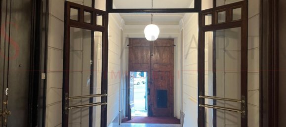 3 bedrooms Apartment in Milan, Italy No. 336894 2