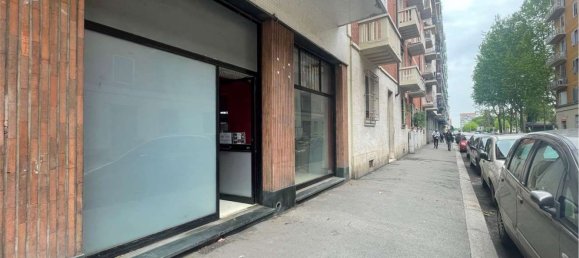 200m² Commercial property in Turin, Italy No. 179427 7
