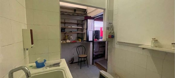 200m² Commercial property in Turin, Italy No. 179427 9