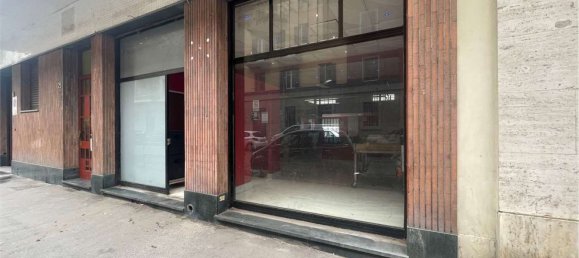 200m² Commercial property in Turin, Italy No. 179427 4