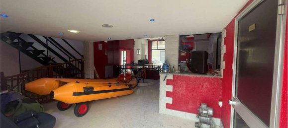 200m² Commercial property in Turin, Italy No. 179427 24