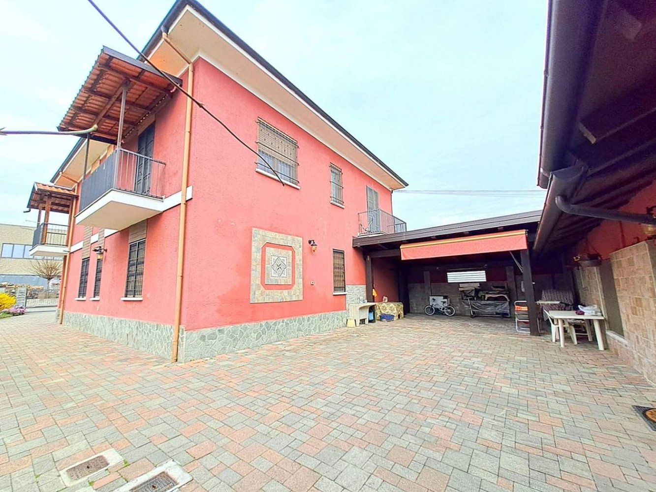 2 Schlafzimmer Villa in Frossasco, Italy, Nr. 203378