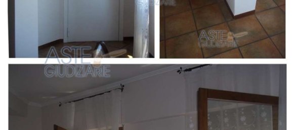 6 rooms Apartment in Torre Annunziata, Italy No. 9547 39