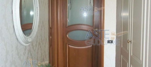 6 rooms Apartment in Torre Annunziata, Italy No. 9547 26