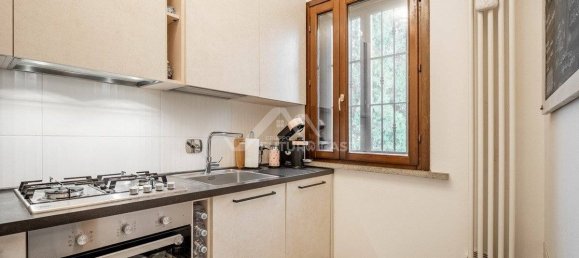 3 bedrooms Apartment in Reggio Emilia, Italy No. 374292 8