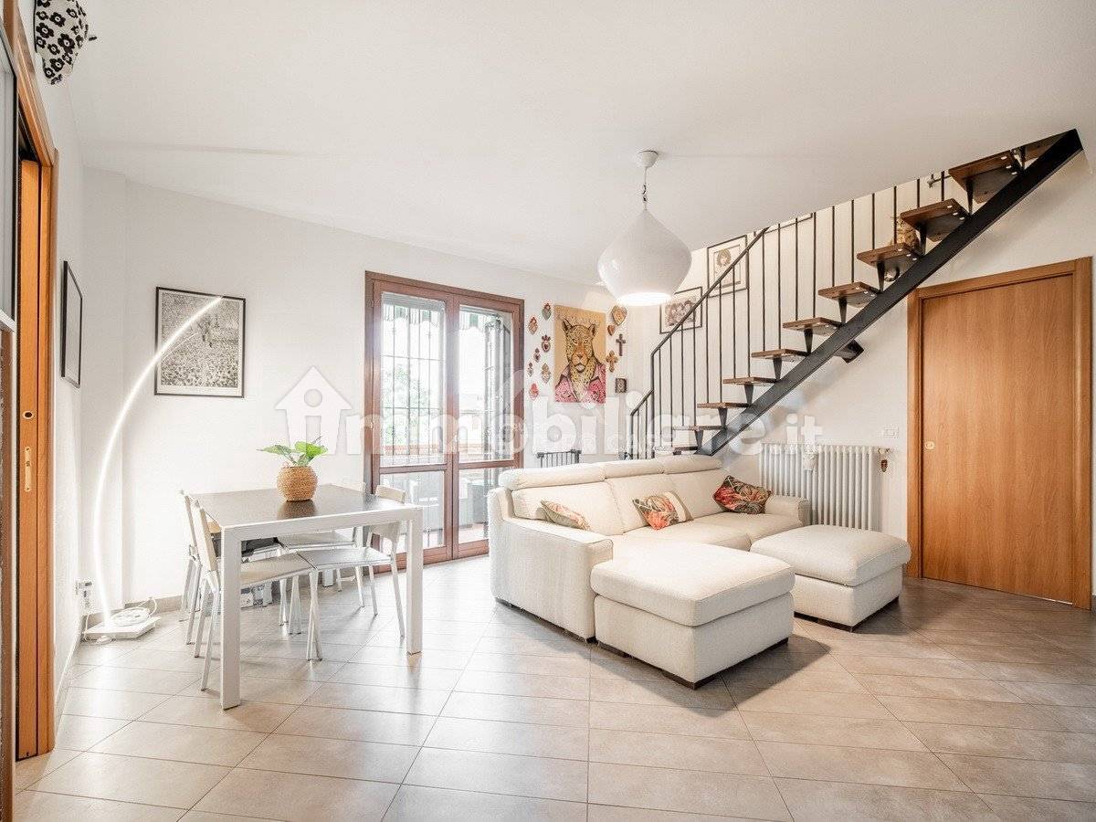 3 bedrooms Apartment in Reggio Emilia, Italy No. 374292