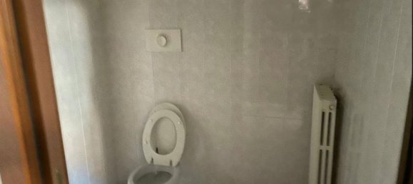 4-Zimmer Wohnung in Milan, Italy, Nr. 248097 3