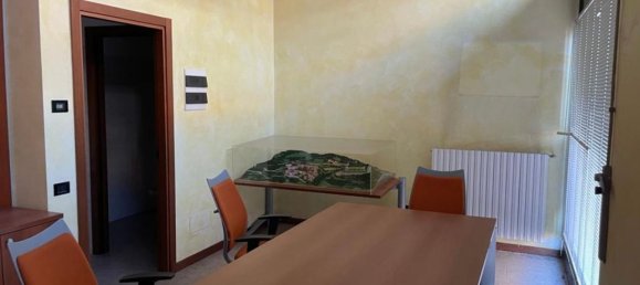 4-Zimmer Wohnung in Milan, Italy, Nr. 248097 15